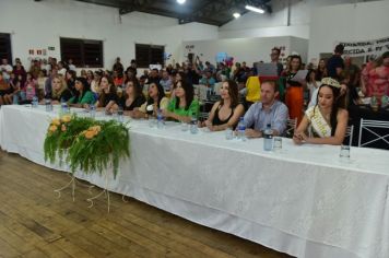 Foto - Eleitas as soberanas da 9ª Expocelb de Coronel Barros durante cerimônia no Clube Ipiranga