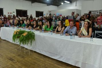 Foto - Eleitas as soberanas da 9ª Expocelb de Coronel Barros durante cerimônia no Clube Ipiranga