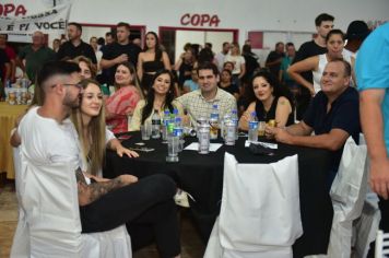 Foto - Eleitas as soberanas da 9ª Expocelb de Coronel Barros durante cerimônia no Clube Ipiranga