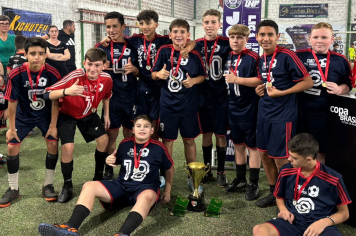 Escolinha de Futebol de Coronel Barros brilha e é campeã em duas categorias