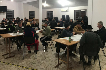 Campeonato Municipal de Canastra segue para as quartas de final