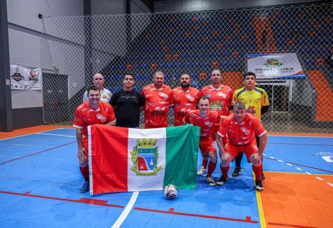 Na segunda rodada da Copa Amuplam de Futsal 40+, Coronel Barros vence fora de casa por 4 a 1.