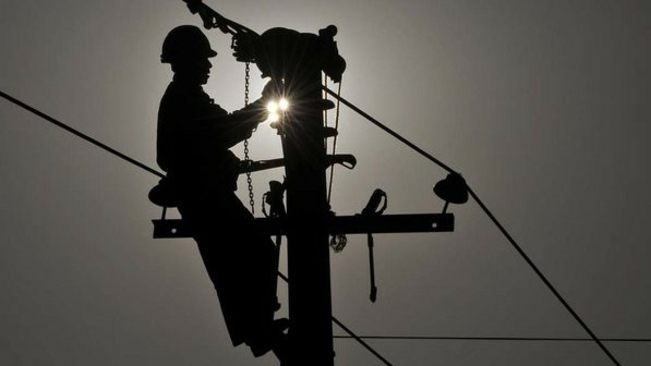 Desligamentos programados de energia ocorrem neste sábado (1º) em Coronel Barros