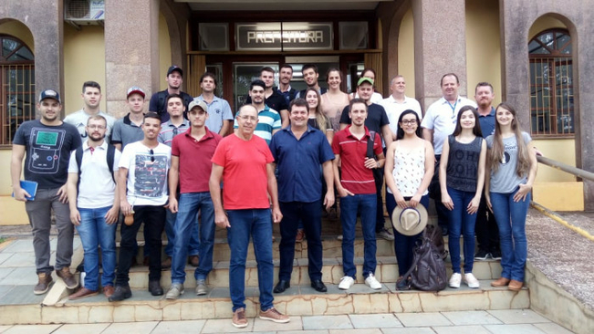 Acadêmicos de agronomia da Unijuí iniciam estudo em Coronel Barros