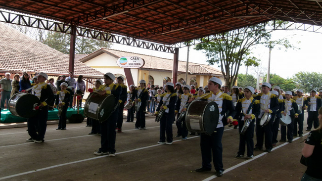 Desfile em homenagem à Pátria foi realizado com sucesso  em Coronel Barros