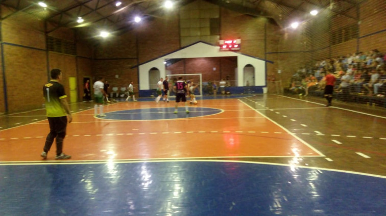 Semifinais do Campeonato Municipal de Futsal iniciam nesta sexta-feira (17)