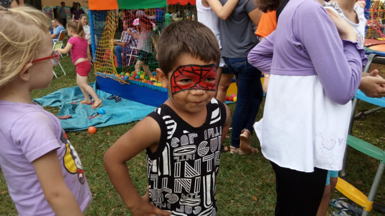 Dia da Família é marcado por confraternização e diversão na Escola Miguel Burnier