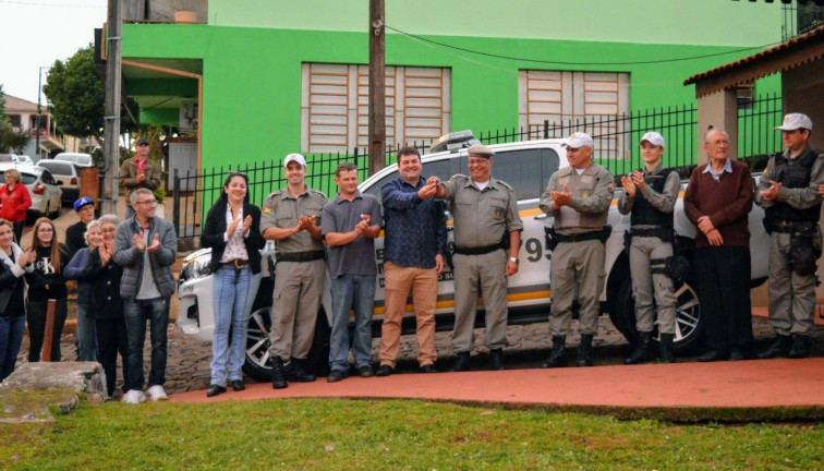 Solenidade marca a entrega da nova viatura à Brigada Militar de Coronel Barros